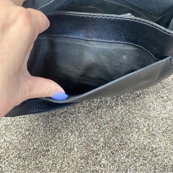 Fossil Legacy Black Pebbled Leather saddle messenger bag purse shoulder - Picture 4 of 16